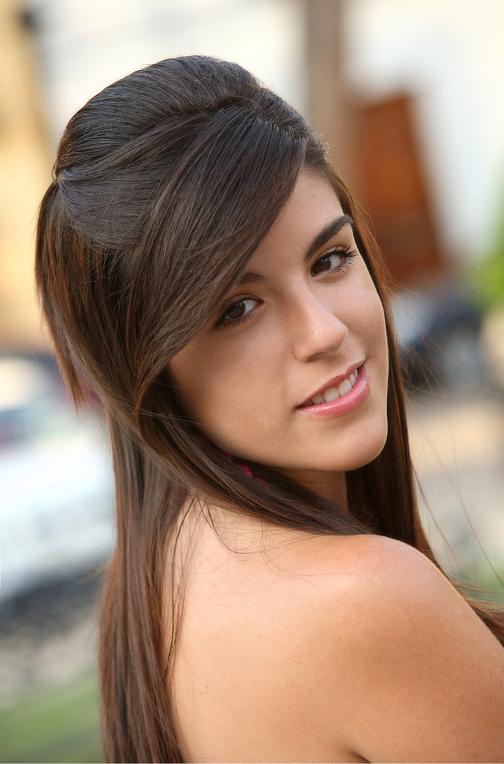 Alejandra González Nº 1 - Candidata Reina de la Sementera 2010 Alejandra González Nº 1 - Candidata Reina de la Sementera 2010