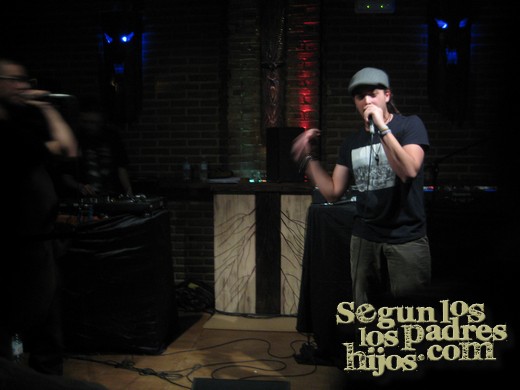 Segundo Plano - Concierto Pub Tuki - 12 mayo 2012 Segundo Plano - Concierto Pub Tuki - 12 mayo 2012