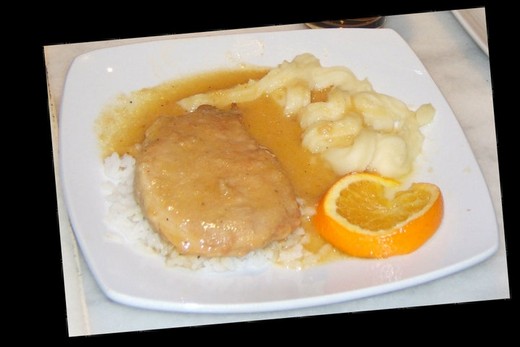 Tapa 9 - El 33 - Lomo de cerdo en salsa de naranja al cava Tapa 9 - El 33 - Lomo de cerdo en salsa de naranja al cava